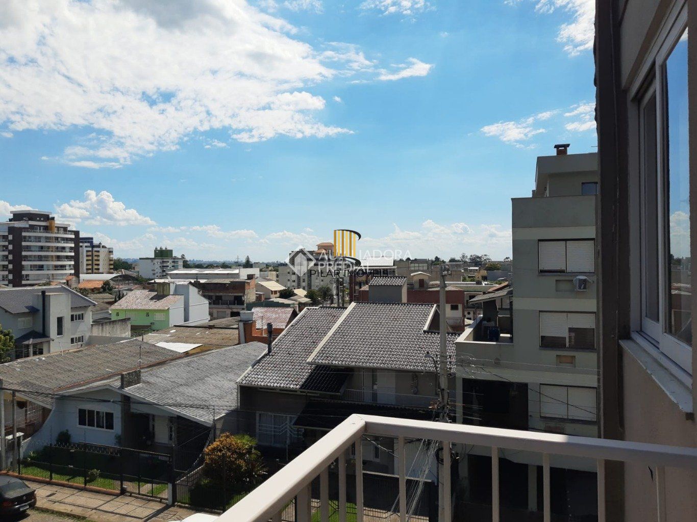 Apartamento Duplex de 2 dormitórios,  1 vaga de garagem em Cachoeirinha.