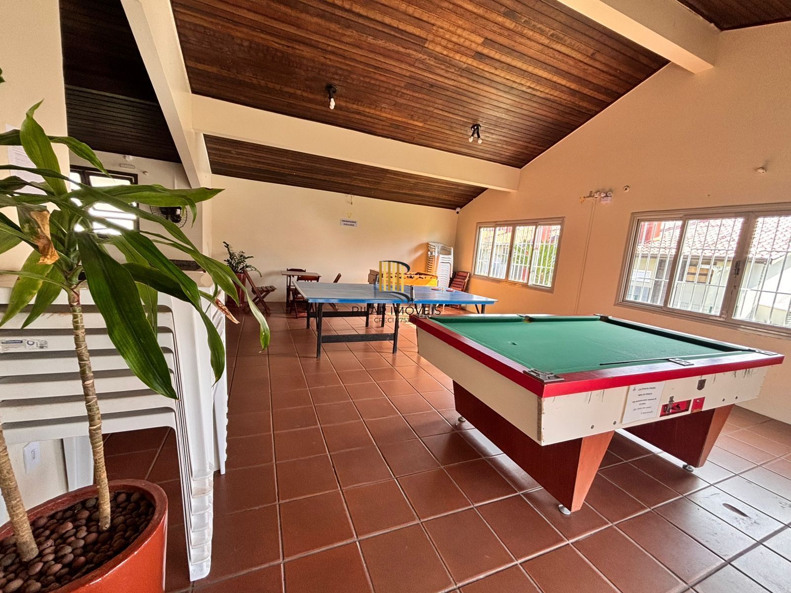 Sobrado 2 dormitórios com suite Condomínio Fechado Capão Novo