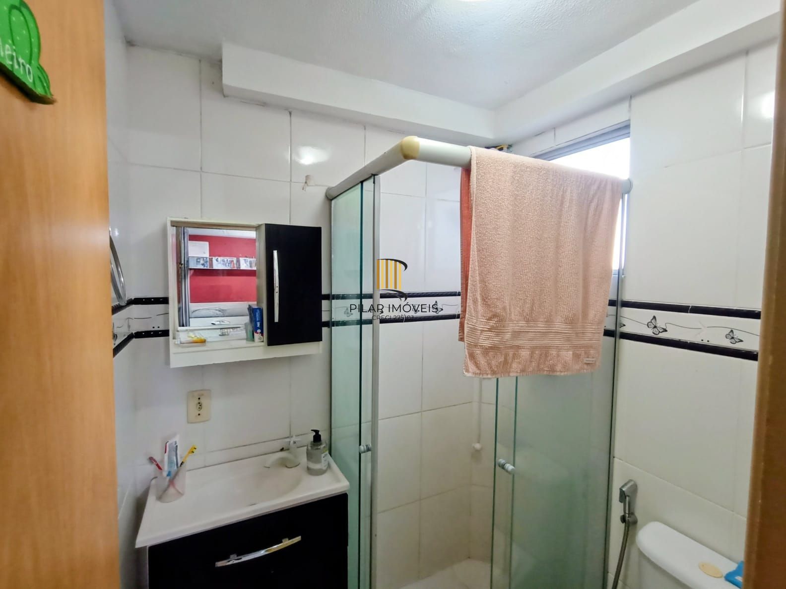 Apartamento de 2 dormitórios e 1 vaga de garagem em Canoas