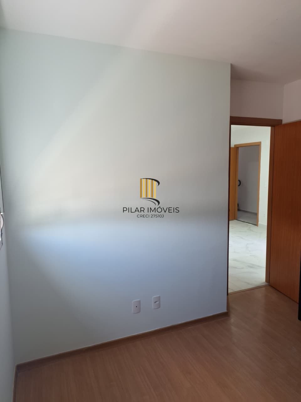 Apartamento 2 dormitórios 2andar, 1 vaga e Piscina na Av. Protásio Alves