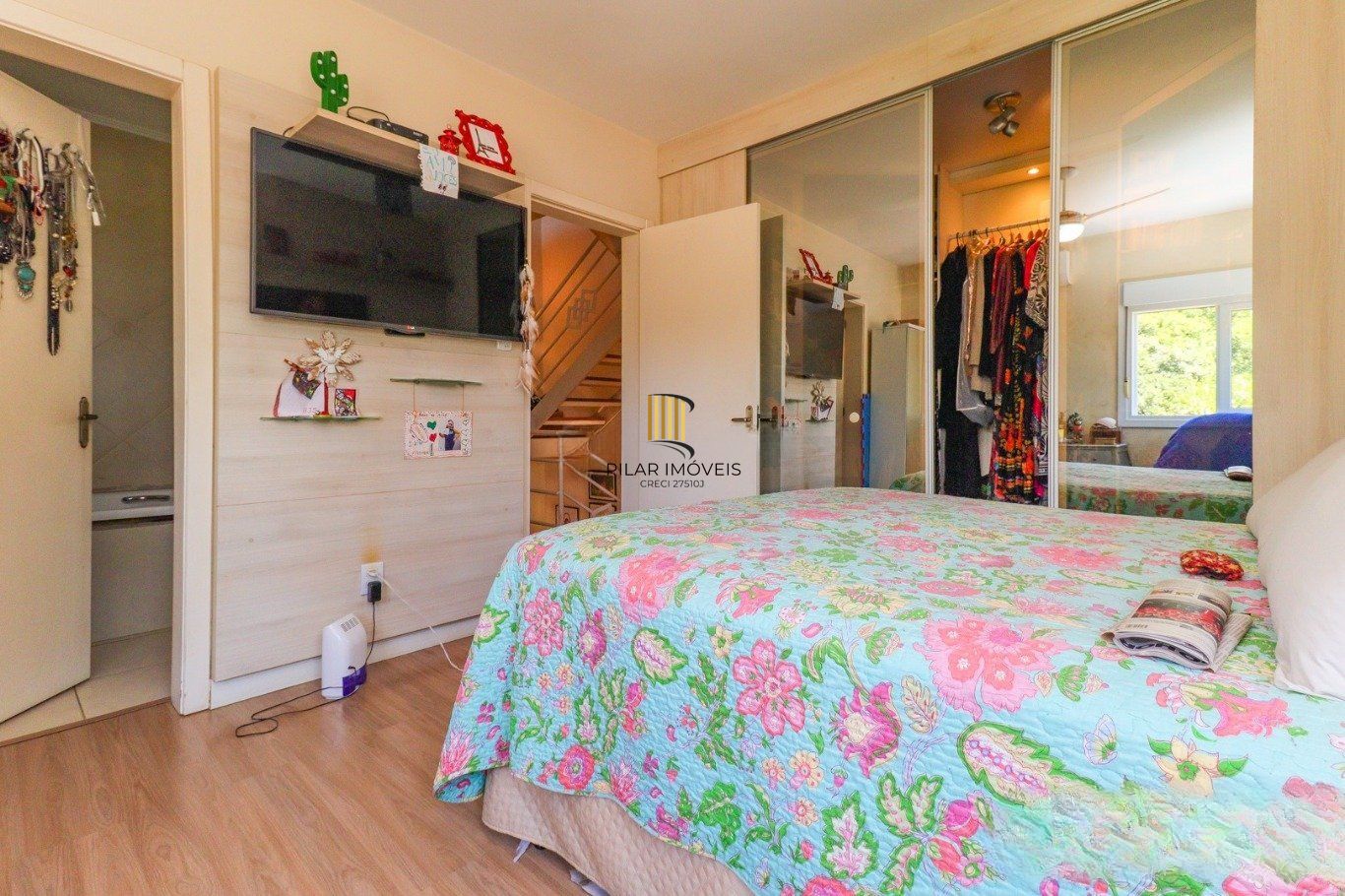 Casa em Condomínio com 3 Dormitórios e Energia Solar na Lomba do Pinheiro