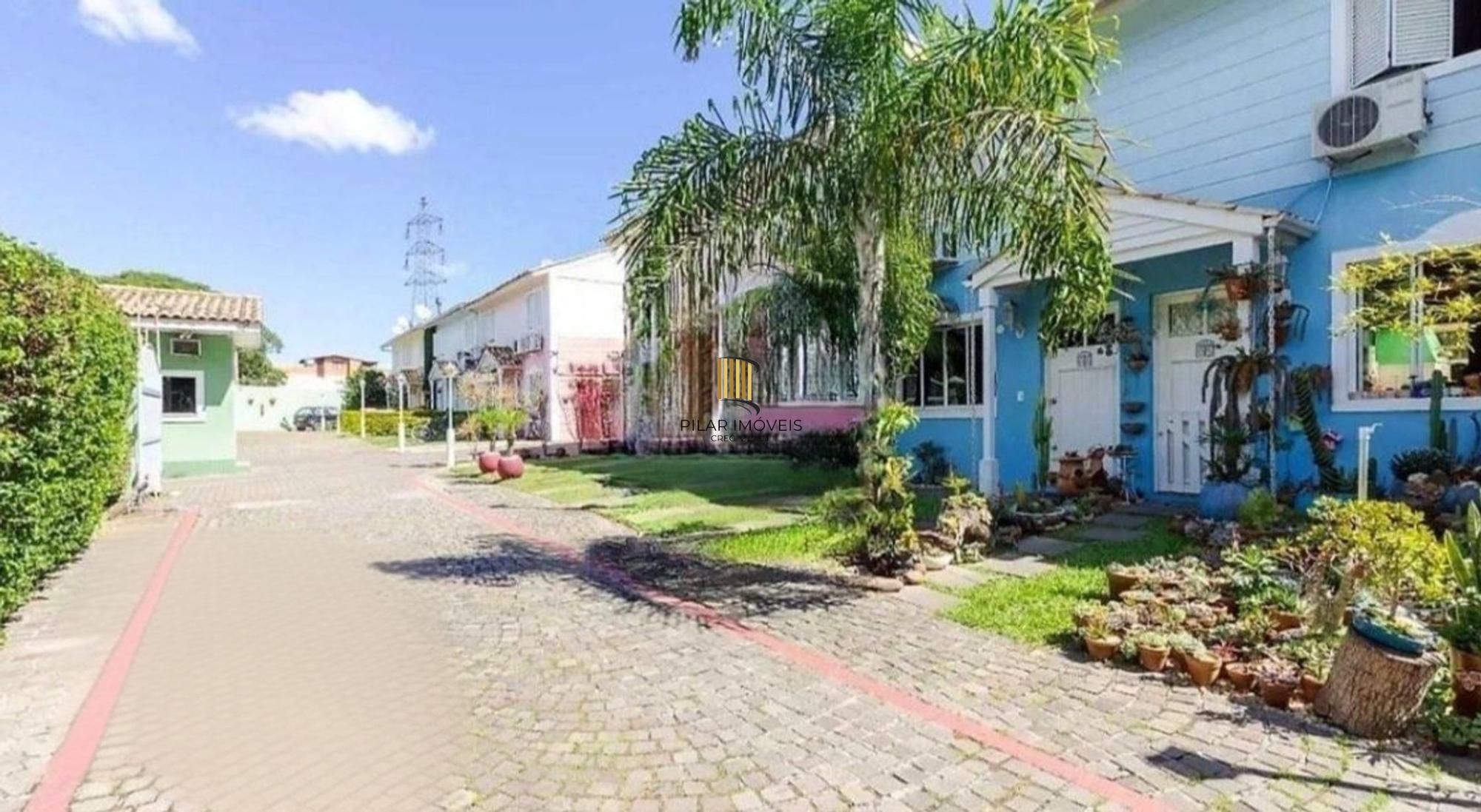 Casa em Condomínio com 3 dormitórios com 76m