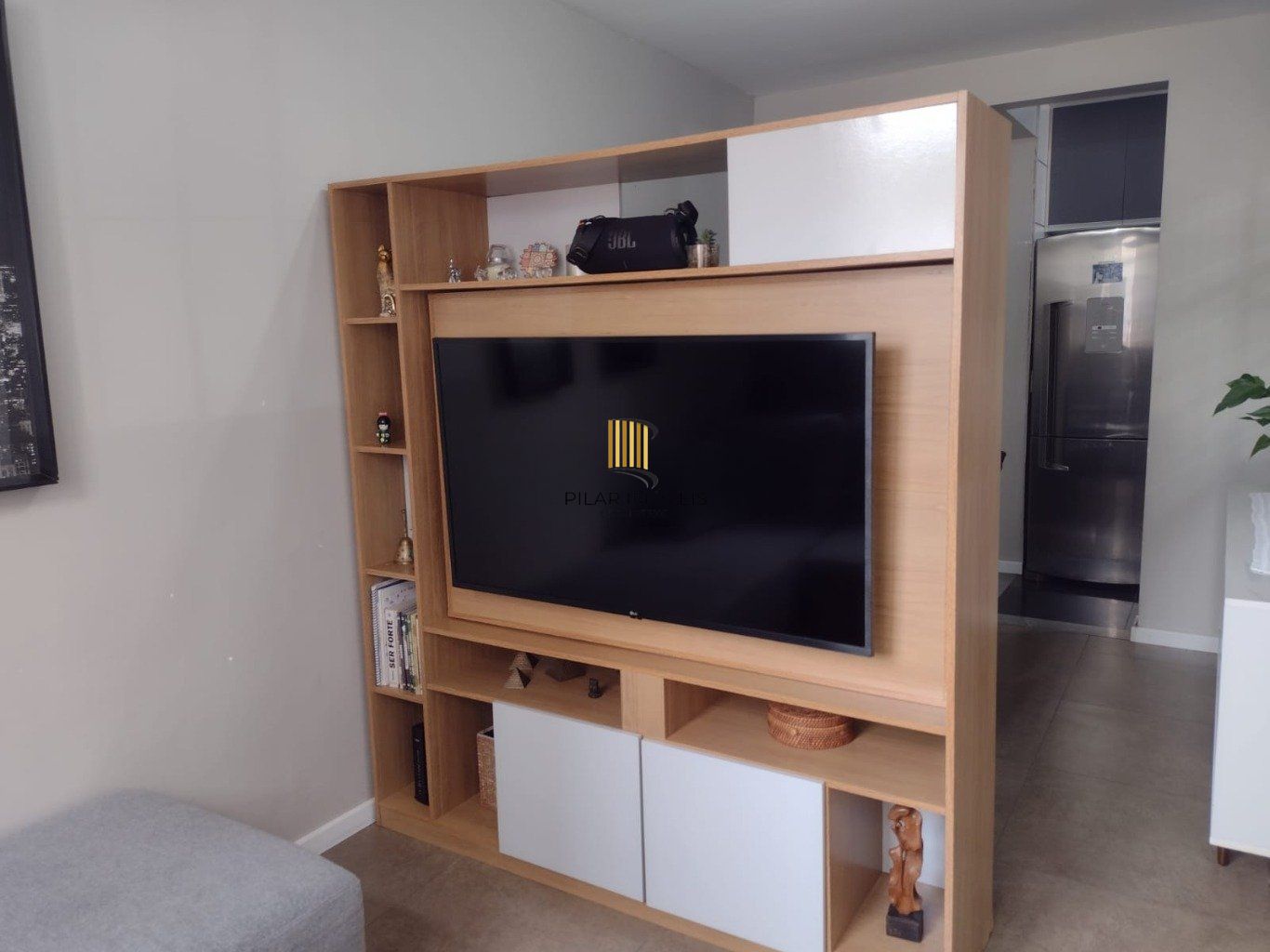 Apartamento 2 Dormitórios Térreo com Portaria 24h no Morro Santana