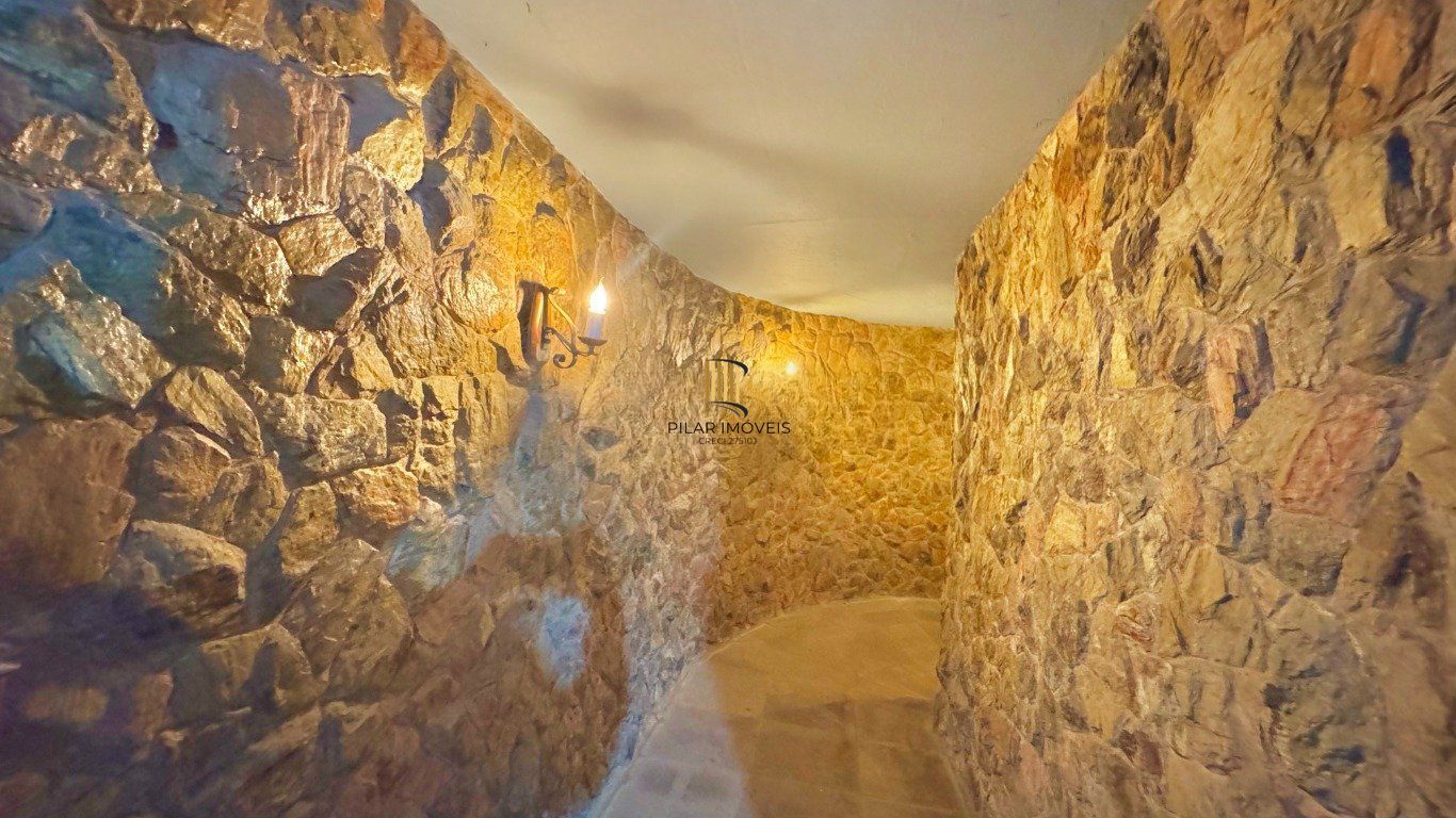 Casa com 4 Quartos e 4 banheiros, 600 m² por R$ 3.790.000 no Jardim Lindóia.