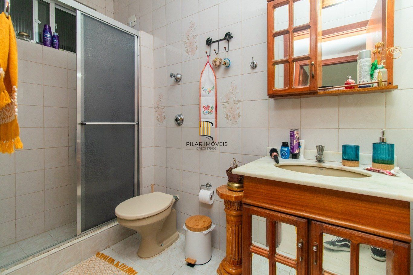 Apartamento 2 Quartos com Suíte e Pátio no Menino Deus