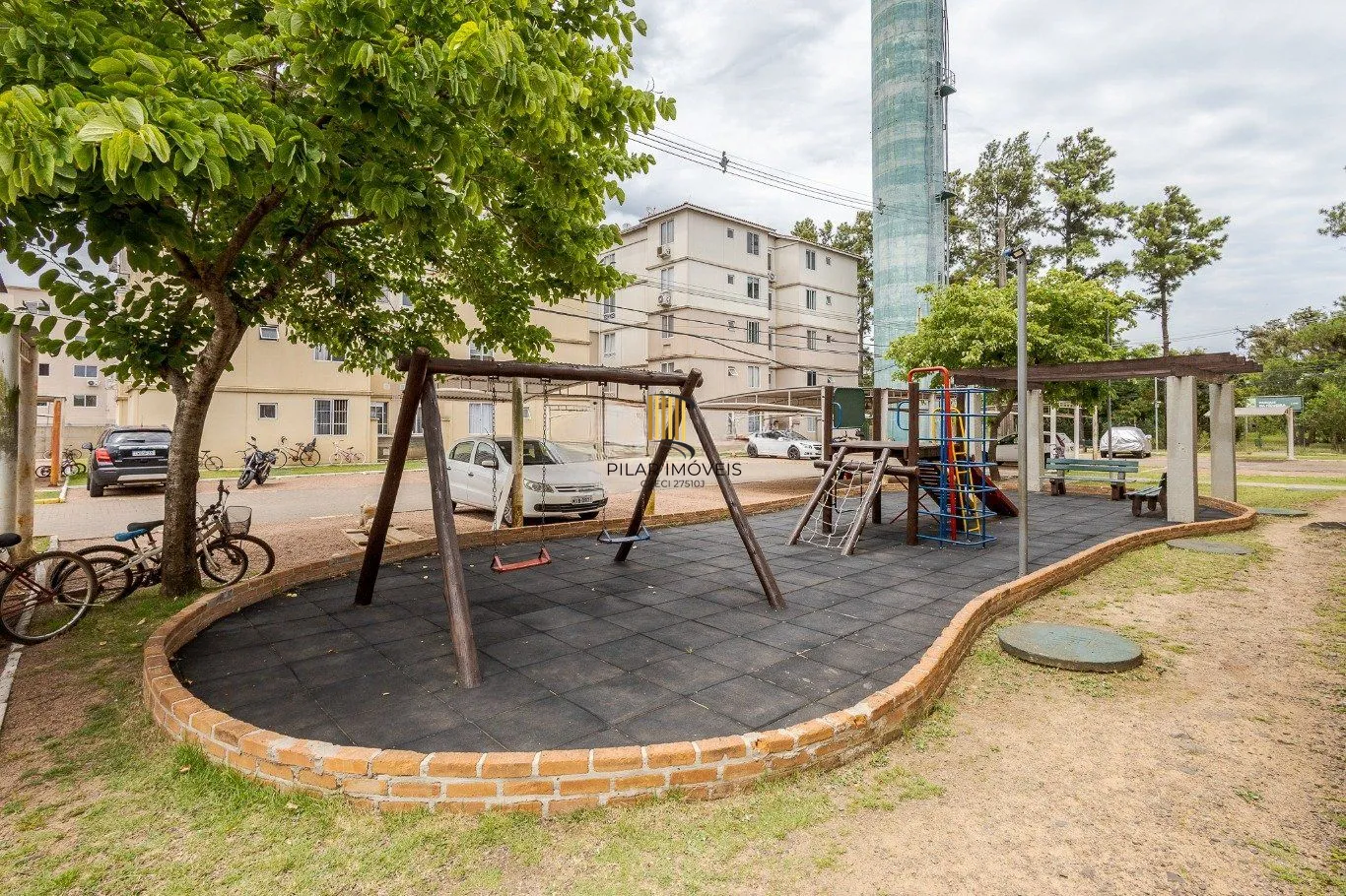 Apartamento de 2 dormitórios e 1 vaga de garagem em Canoas.