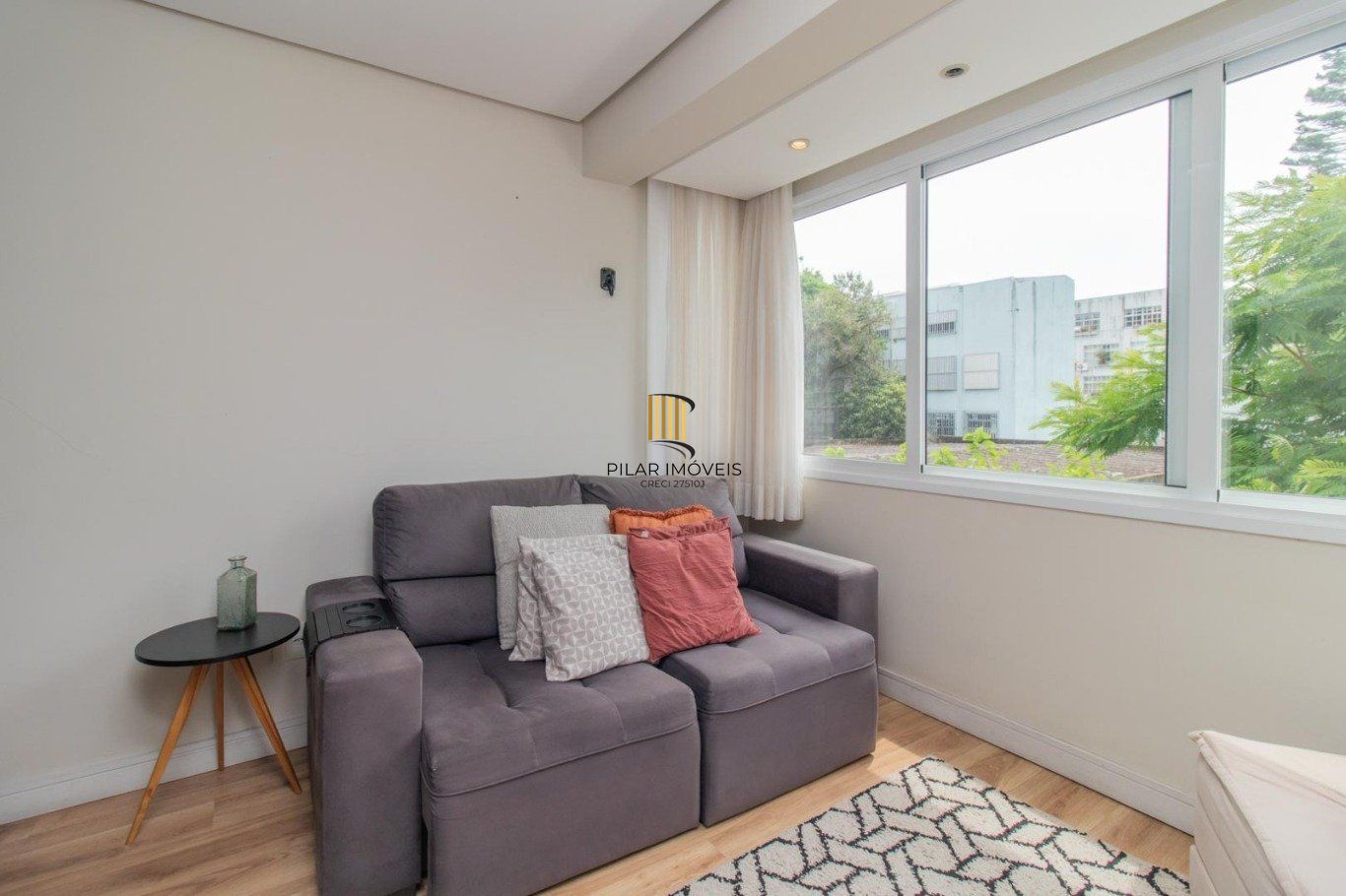 Apartamento com 1 quarto, 1 vaga e elevador no Bairro Cidade Baixa