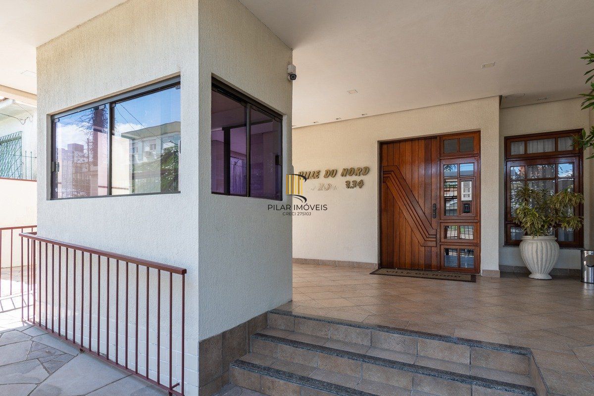 Apartamento de 3 quartos, elevador, churrasqueira, 2 vagas  no bairro Lindóia