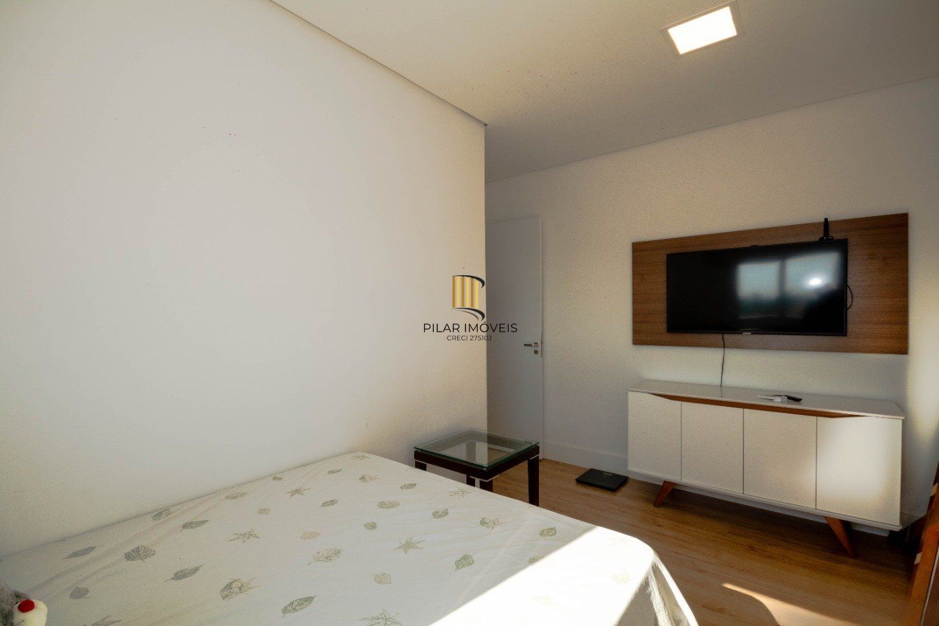 Apartamento com 3 quartos, 1 suíte e 2 vagas de garagem em Canoas