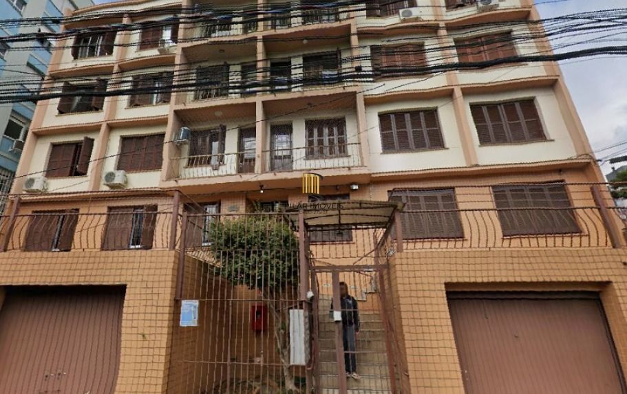 Apartamento semi mobiliado 2 dormitórios bairro Petrópolis