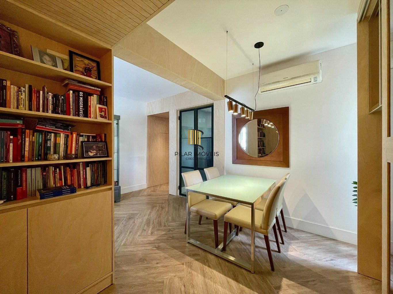 Apartamento com 2 quartos, 2 banheiros 1 vaga e elevador 73m²  na Boa Vista.