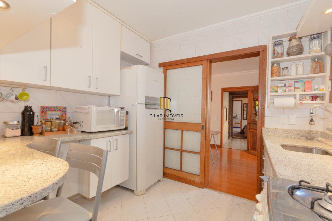 Apartamento 3 dormitórios, 127 m², 2 vagas – Reformado e bem localizado