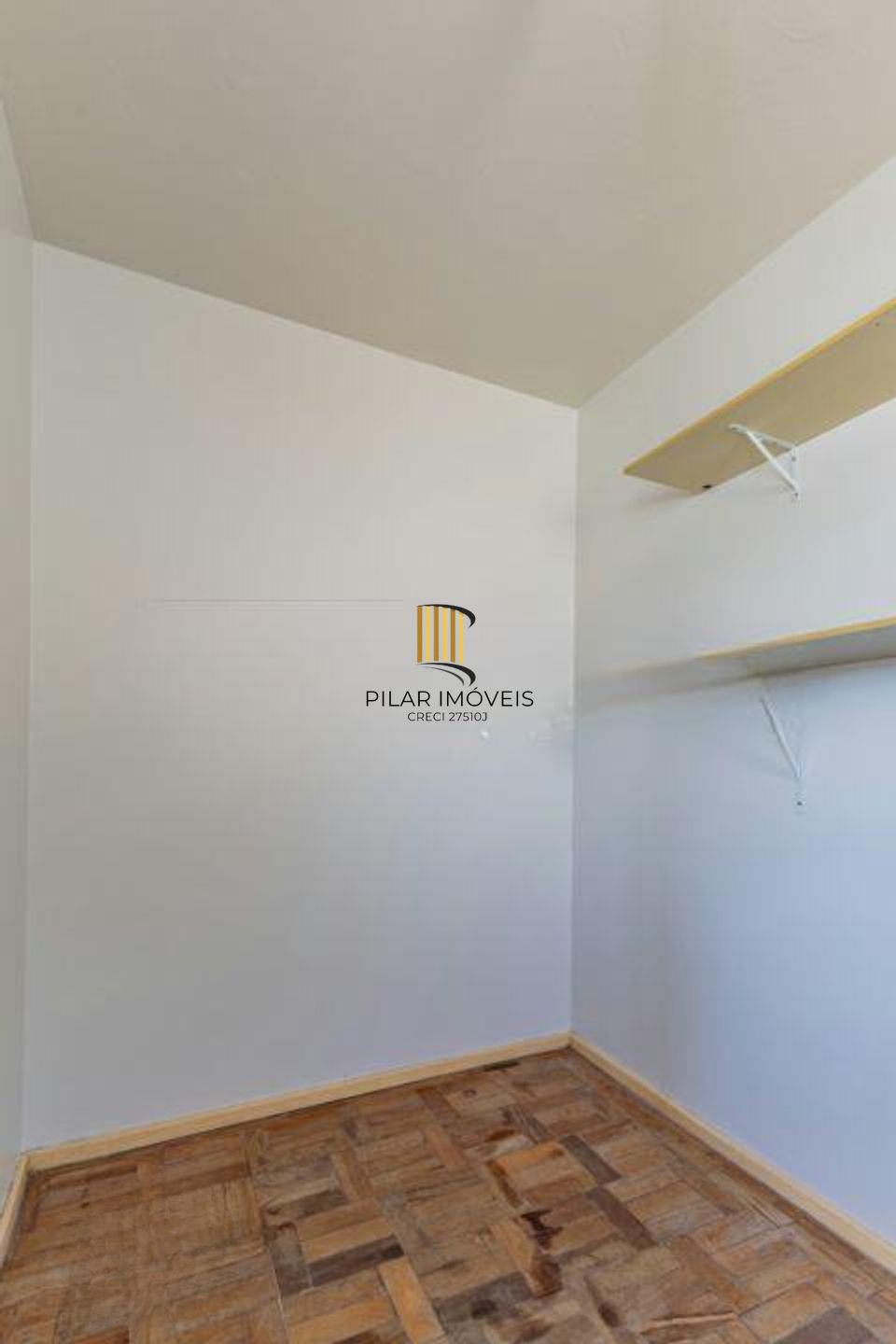 Apartamento com 2 quartos, vaga coberta e sol da manha no bairro Santana