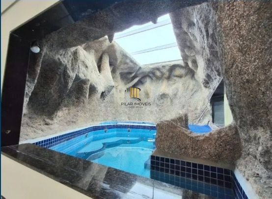 Casa com 4 Quartos e 4 banheiros, 600 m² por R$ 3.790.000 no Jardim Lindóia.