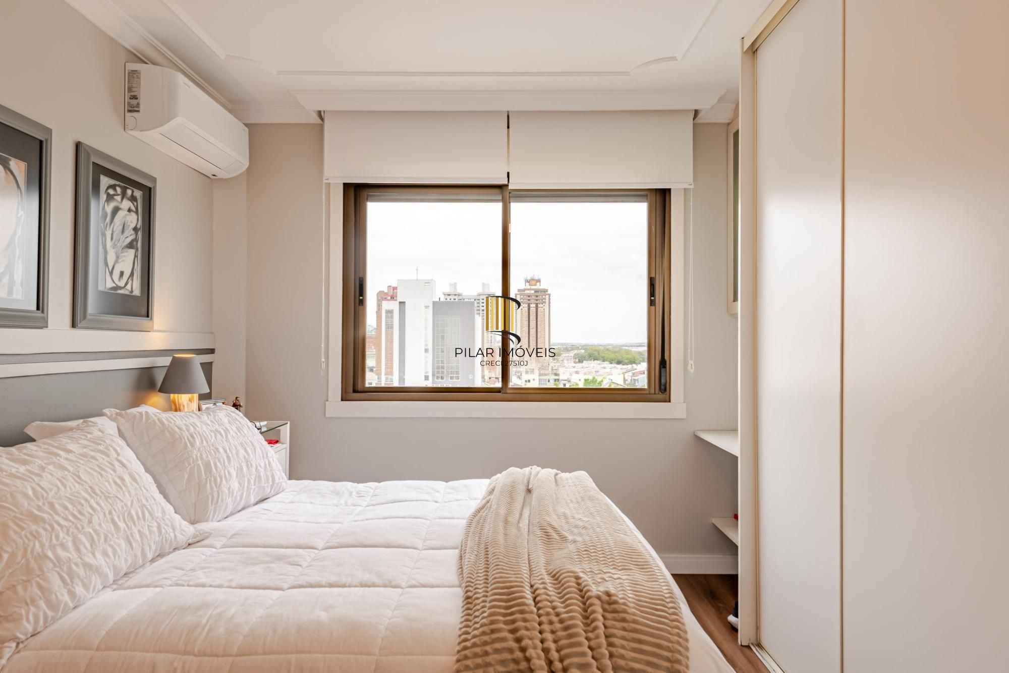 Apartamento de 3 dormitórios no bairro Menino Deus