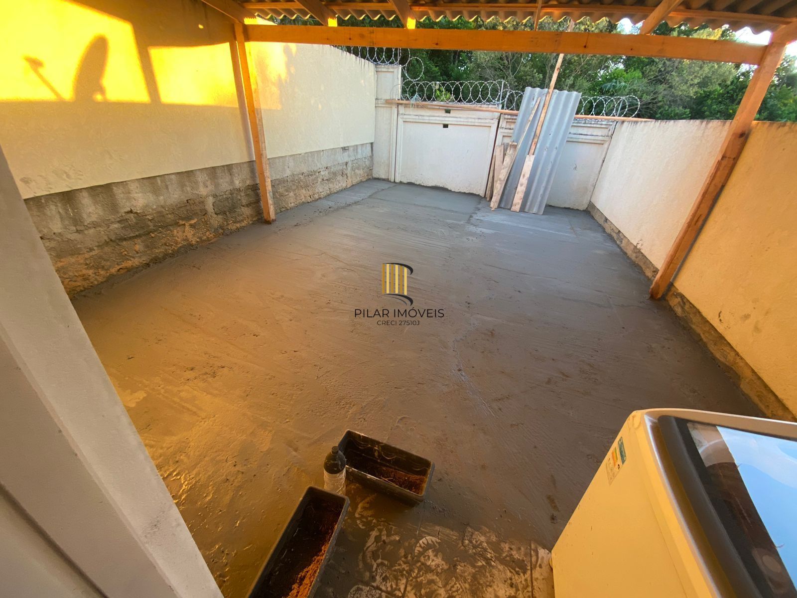 Casa de Condomínio com 1 Quarto e 2 vagas à venda, térreo com 108m² - Formoza