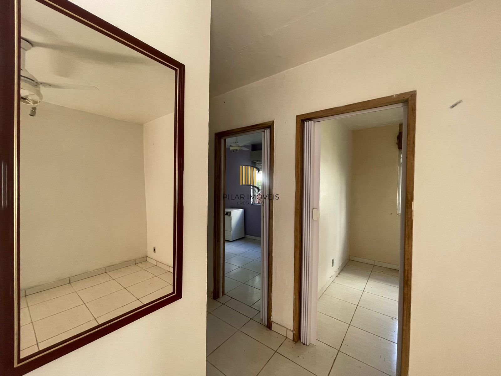 Apartamento térreo com 2 dormitórios no Bairro Parque dos Maias