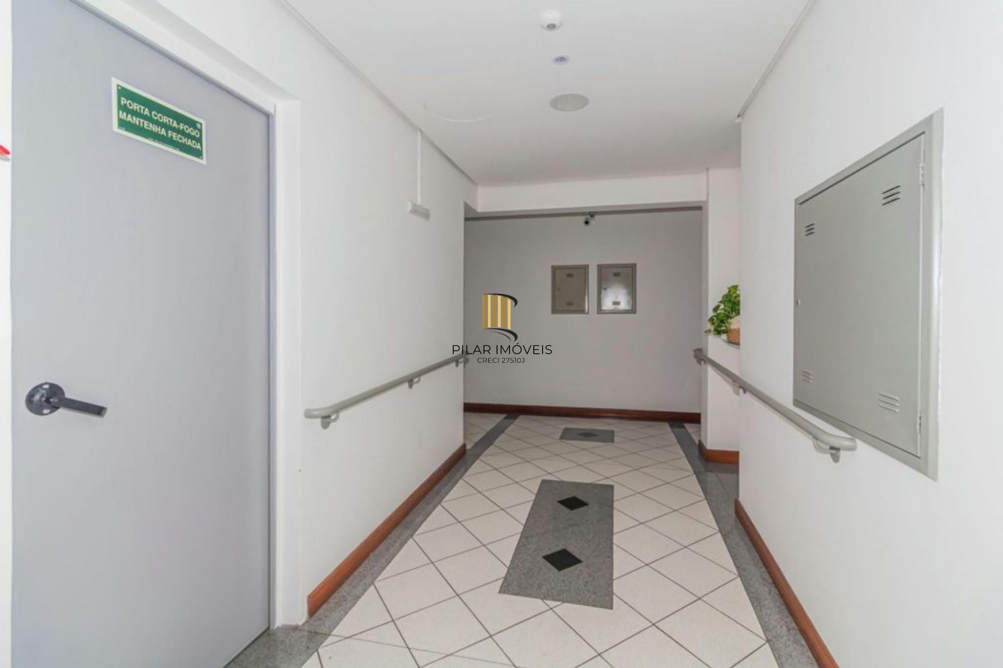 Cobertura semi mobiliada 1 dormitório bairro Cristo Redentor