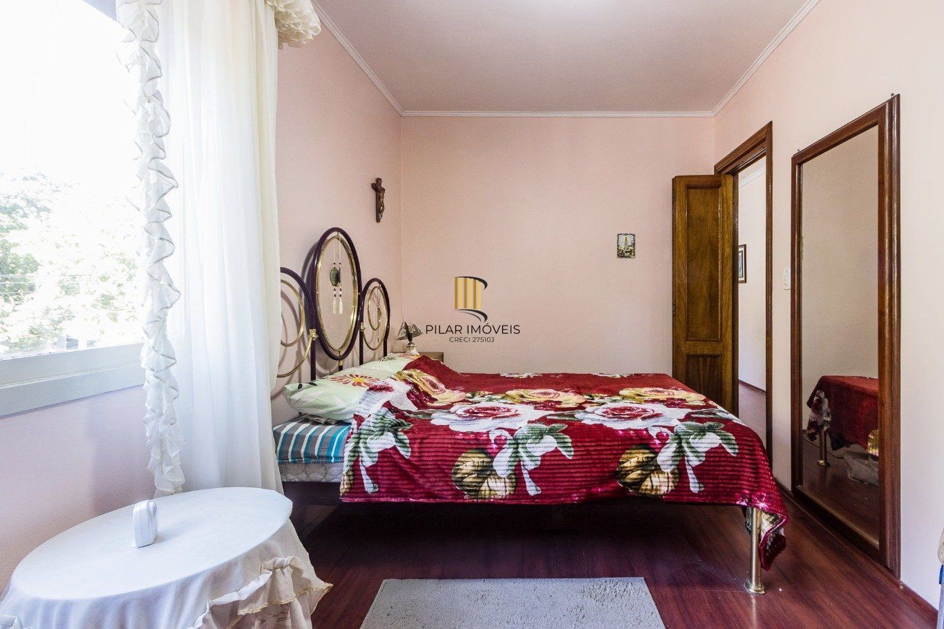 Apartamento 2 quartos, 1º andar, sol da manhã, vaga coberta
