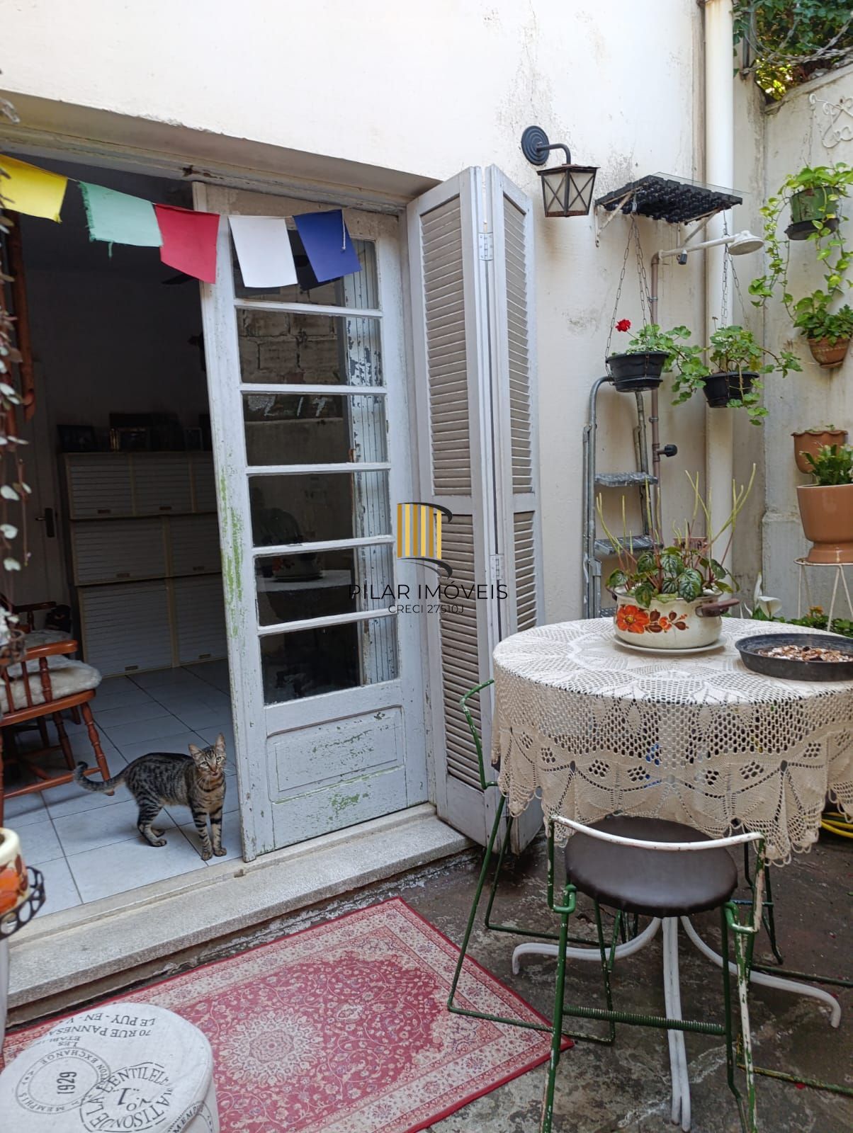 Apartamento térreo de 2 dormitórios no bairro Moinhos de Vento