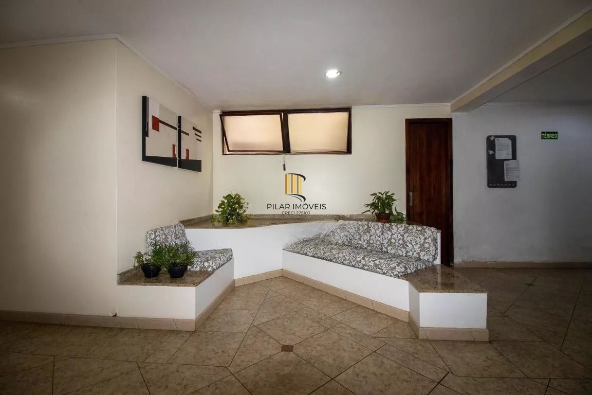 Apartamento com 2 quartos e 75m² à venda em Petrópolis, Porto Alegre.