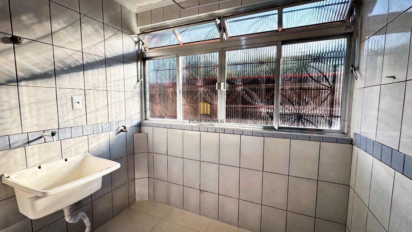 Apartamento com 2 dormitórios e 2 vagas de garagem em Canoas.