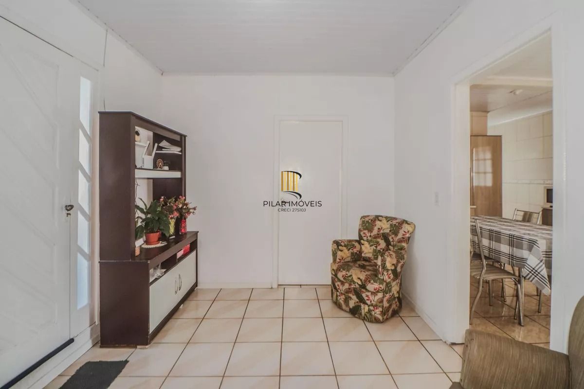 Casa e loja à venda com 300m², 3 quartos e 3 vagas no Rubem Berta