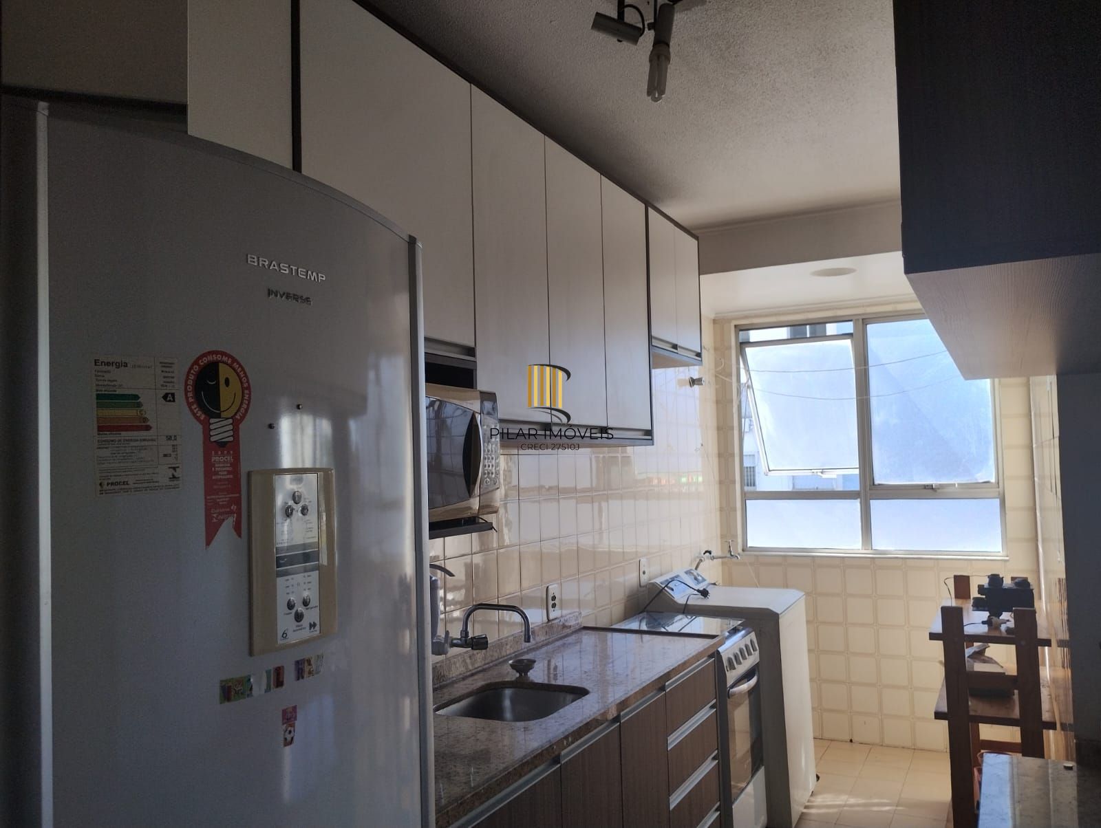Apartamento de 1 quarto, elevador, 1 vaga coberta no bairro Partenon