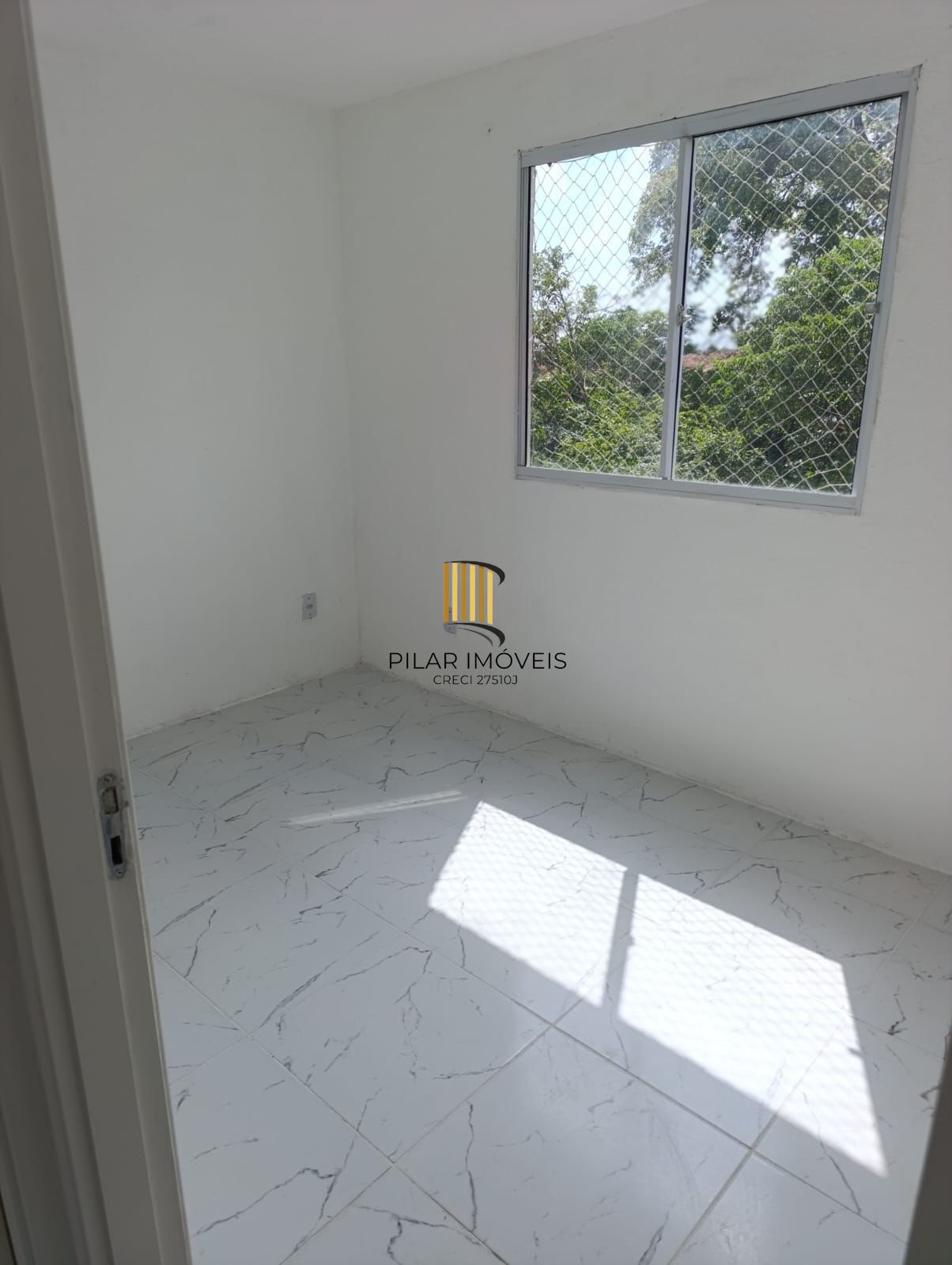 Apartamento 2 Dormitórios à venda na Protásio Alves