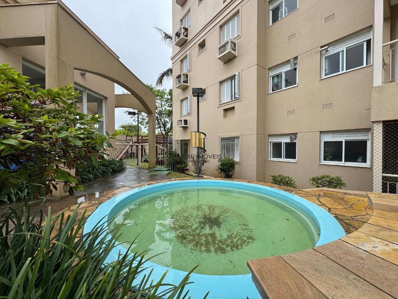 Apartamento com 2 quartos, 1 vaga e elevador no bairro Sarandi