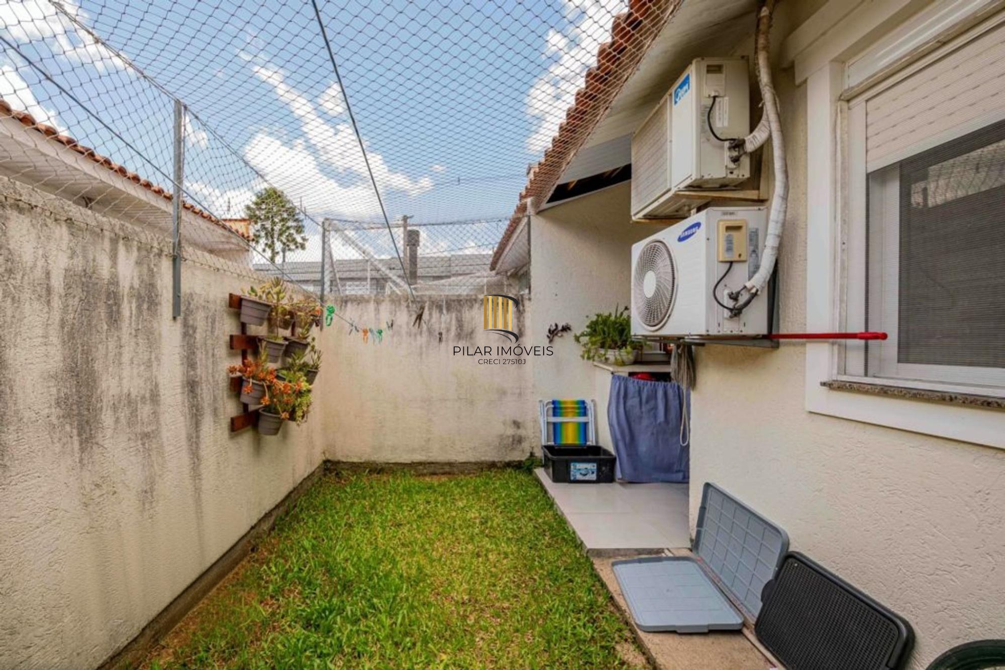 Casa 2 quartos, vaga, academia, piscina e salão de festa no bairro Restinga