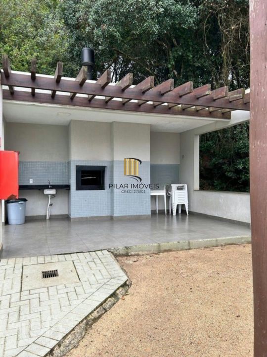Apartamento com 2 quartos, semi mobiliado, piscina e portaria 24 hr em Gravataí