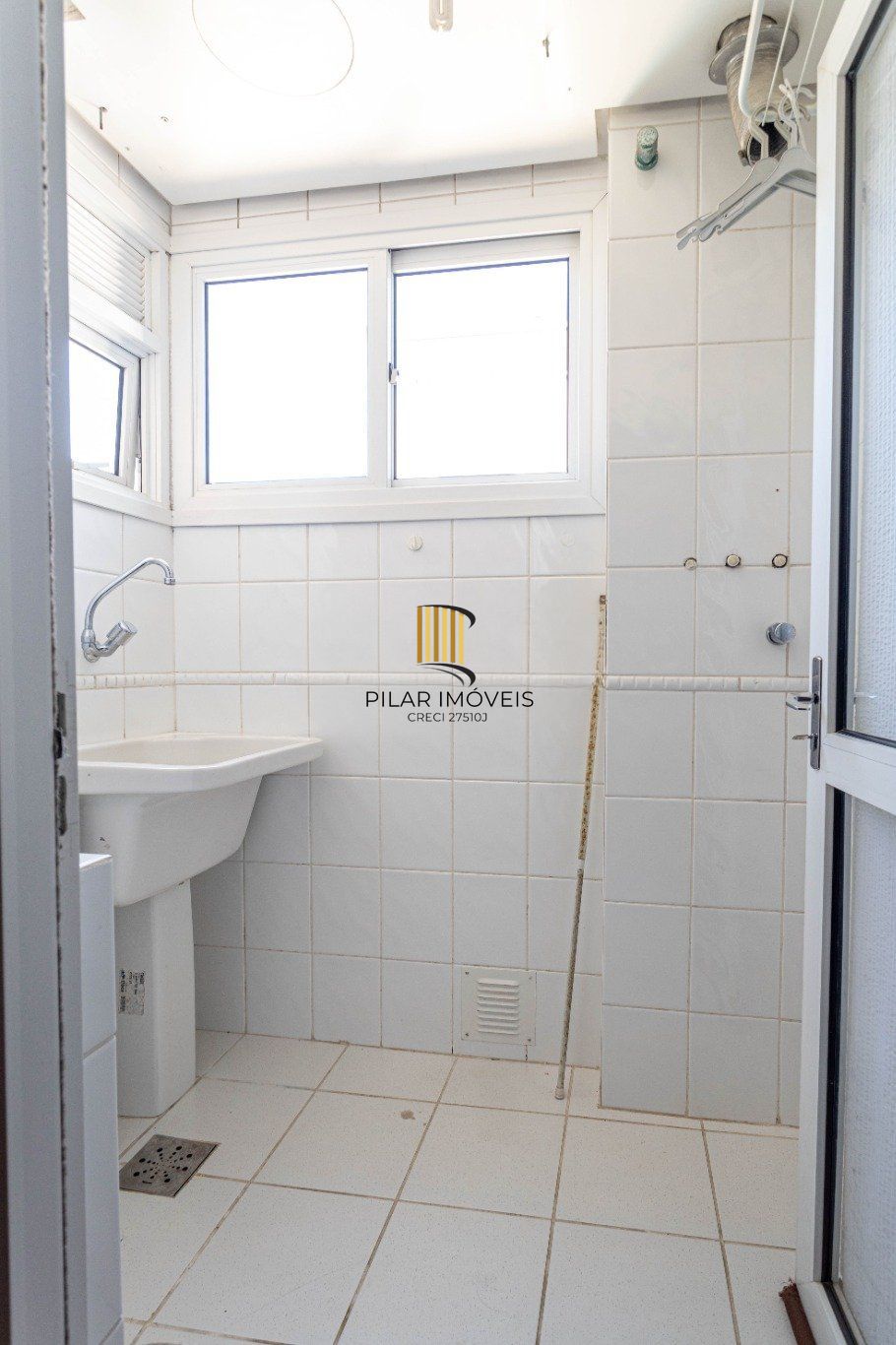 Apartamento com 3 Quartos, 1 suite e 1 vaga à Venda no bairro Tristeza.