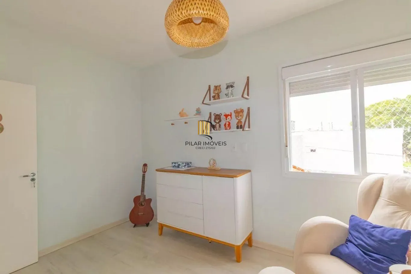 Casa de 3 dormitórios e 3 vagas de garagem em Canoas.