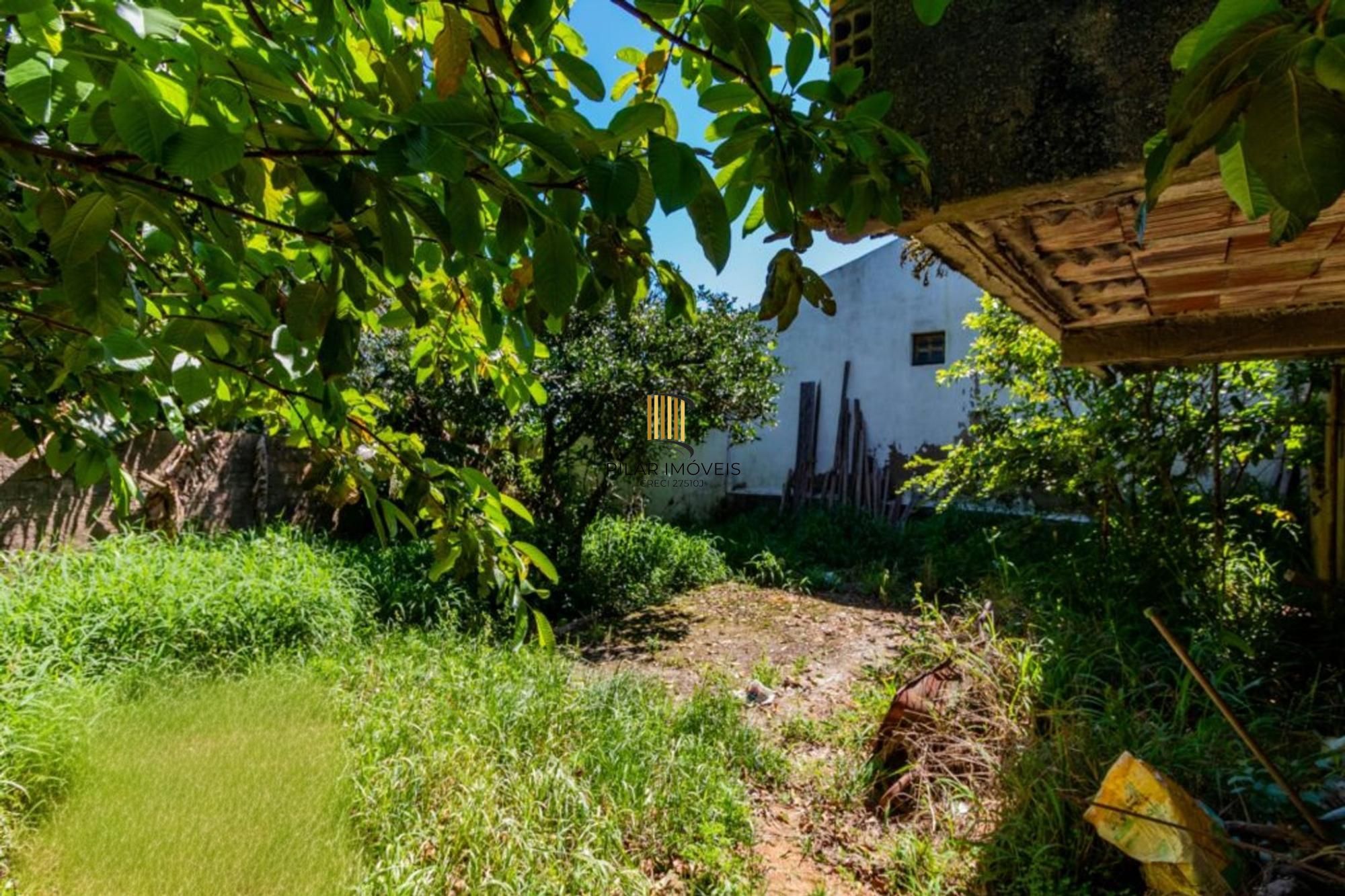 Casa de 3 quartos, 2 vagas no bairro Morro Santana