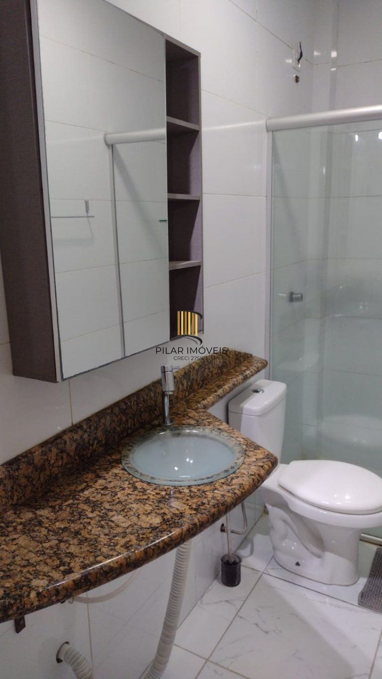 Apartamento de 1 dormitório no bairro Glória