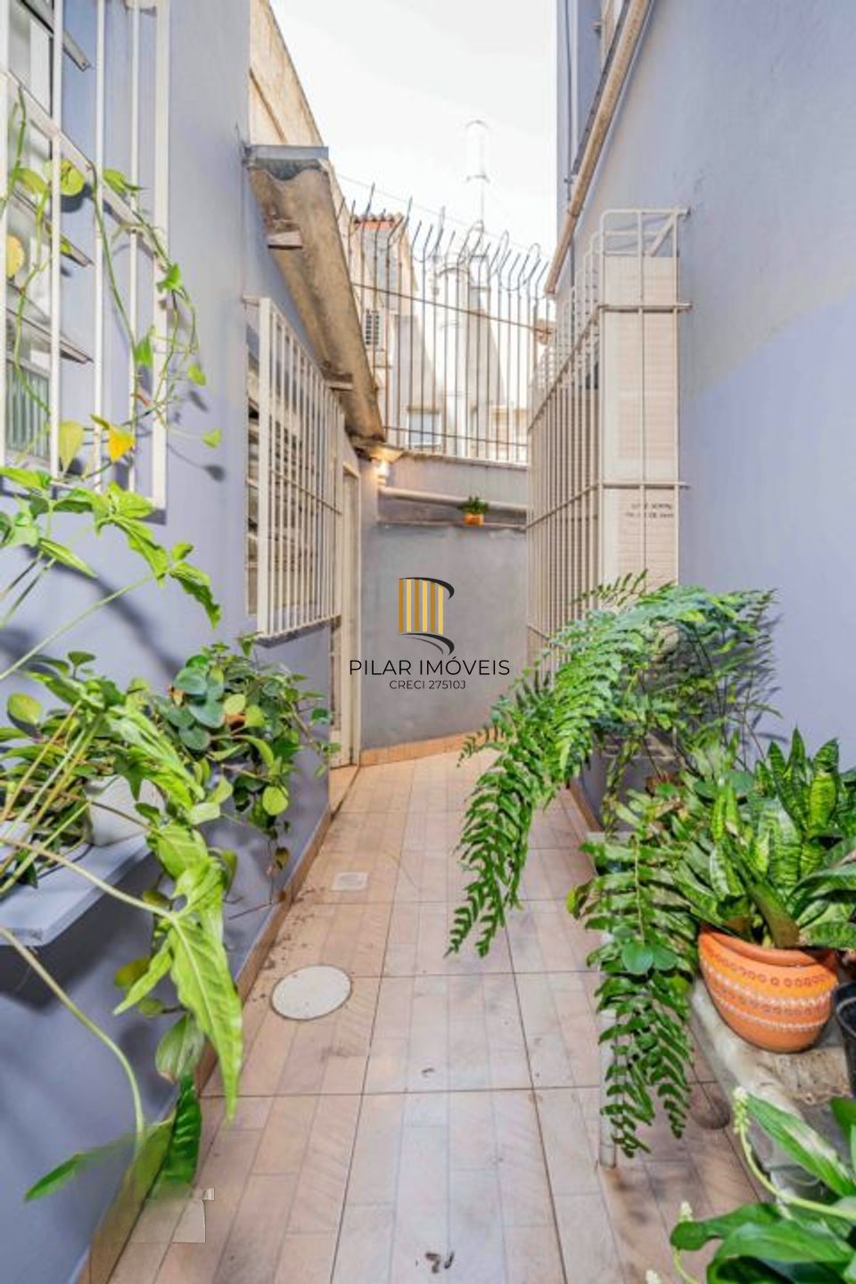 Apartamento Garden, 3 dormitórios, 1 suíte, 1 vaga, churrasqueira no bairro Santana.