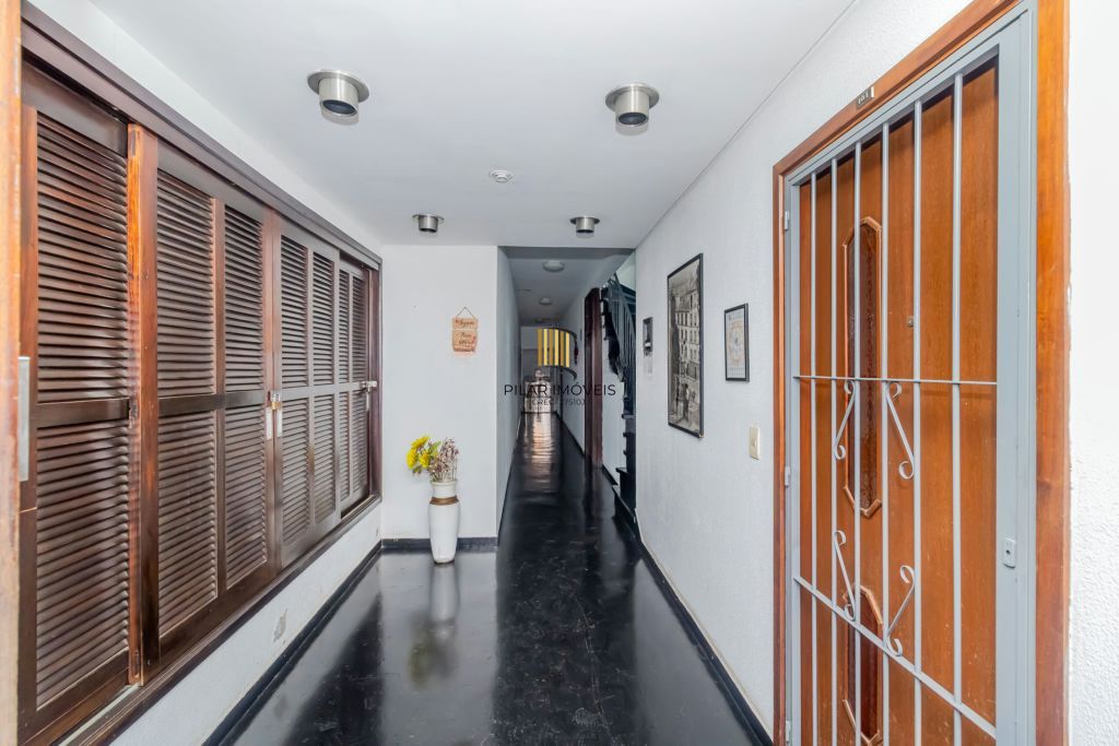 Apartamento 1 quarto, mobiliado e com 2 vagas de garagem no bairro Santana