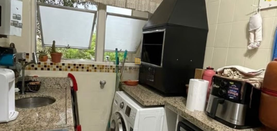 Apartamento de 1 quarto, churrasqueira, lareira,1 vaga no bairro Santa Tereza
