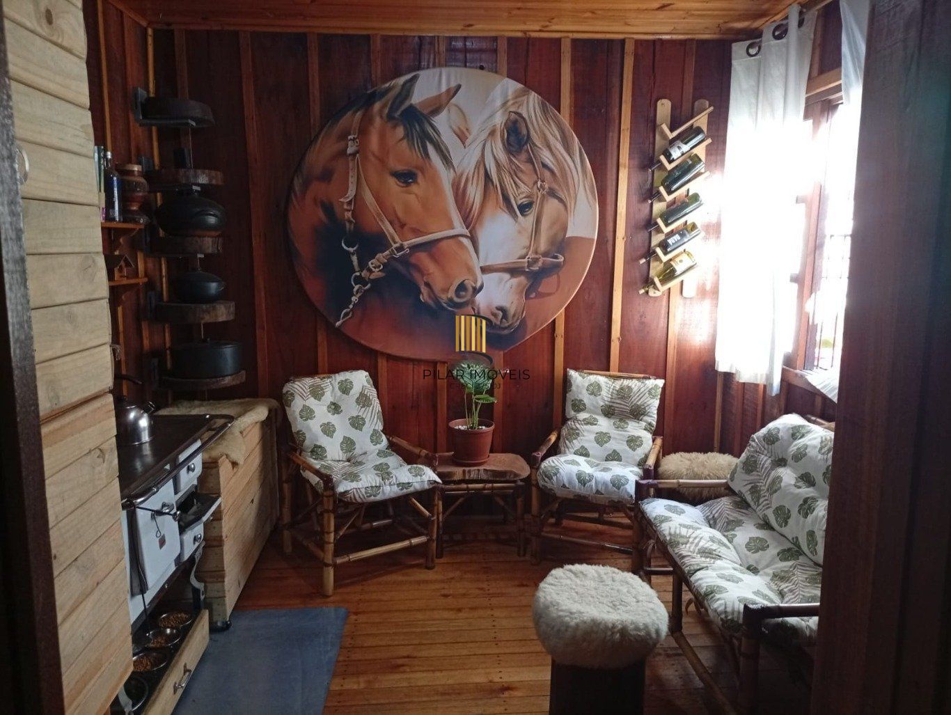 Casa com 2 dormitorios com 1 vaga de garagem, no Bairro Olaria em Canoas