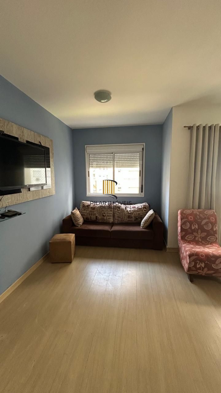 Apartamento 2 dormitórios, 1 suíte, 1 vaga, elevador na Vila Ipiranga.