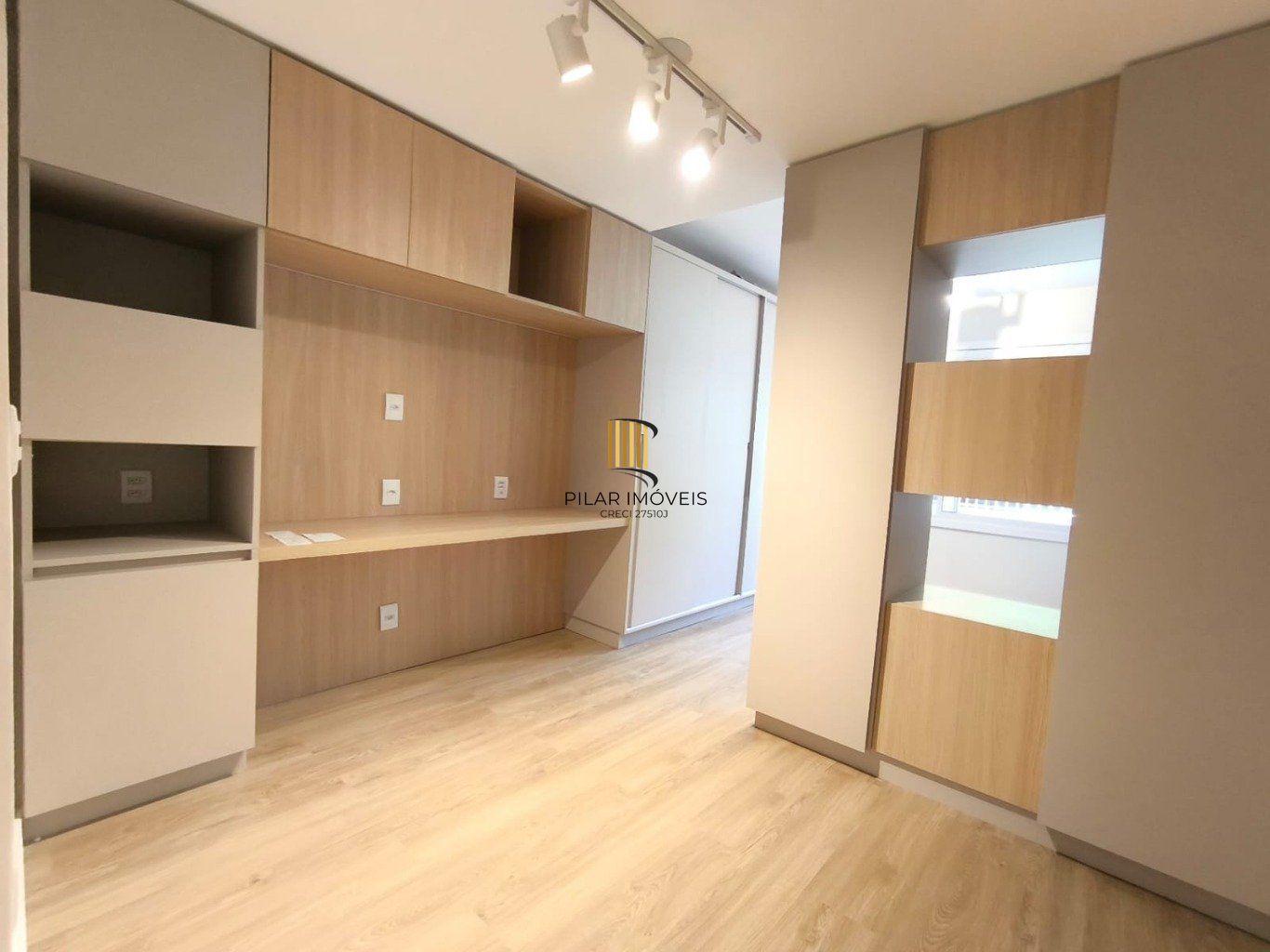 Apartamento de 1 dormitório térreo semi mobiliado  bairro Petrópolis