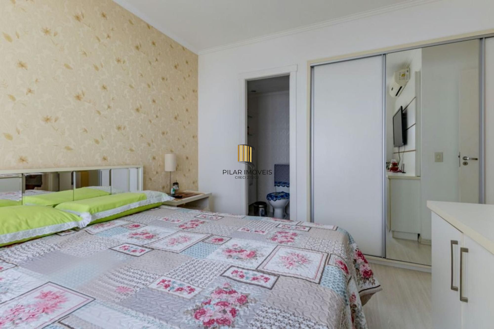 Apartamento de 3 quartos,suíte,elevador e 1 vaga no bairro Vila Ipiranga.