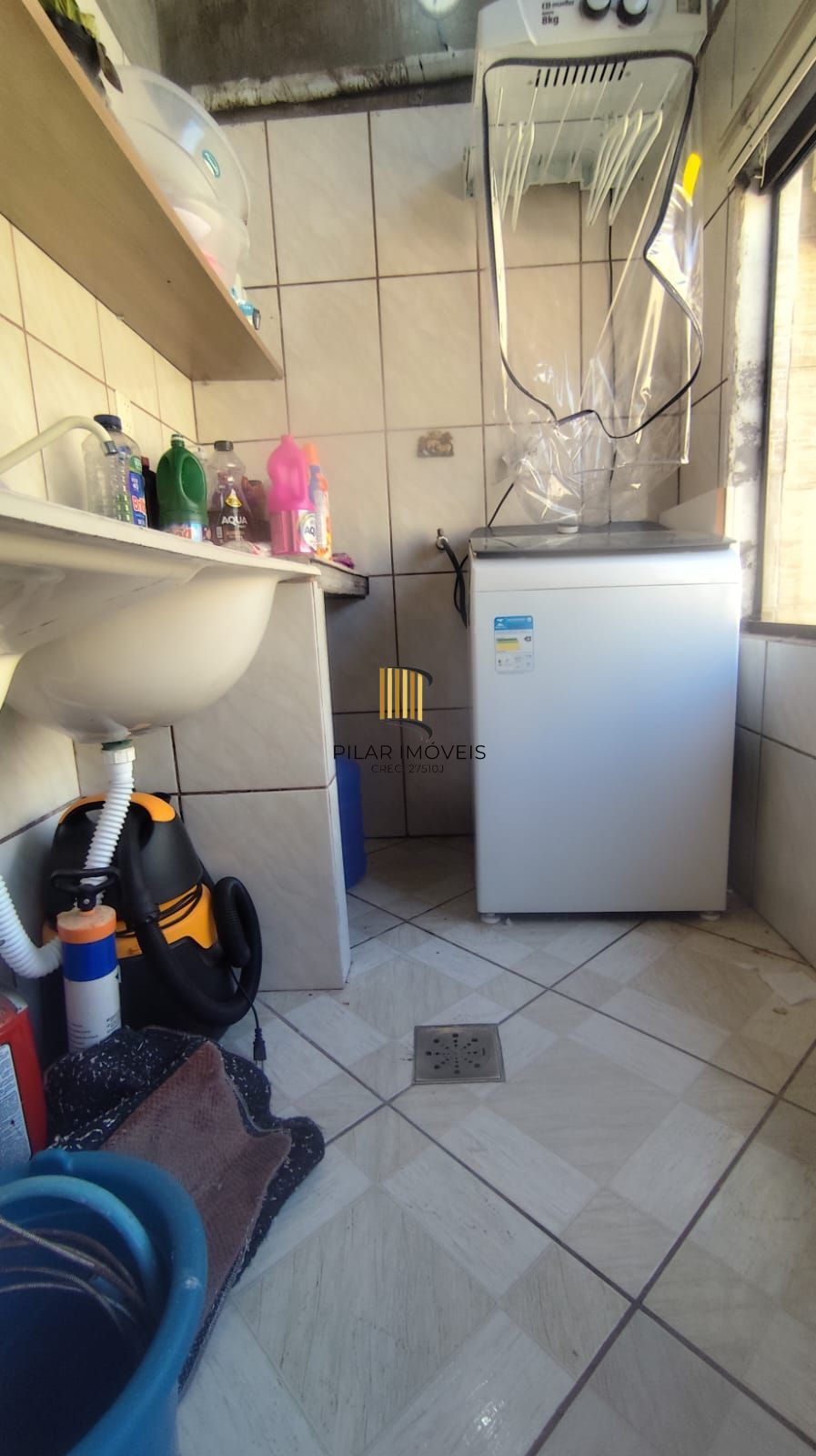 Casa térrea de 3 quartos, suíte, 3 vagas no bairro Santa Fé