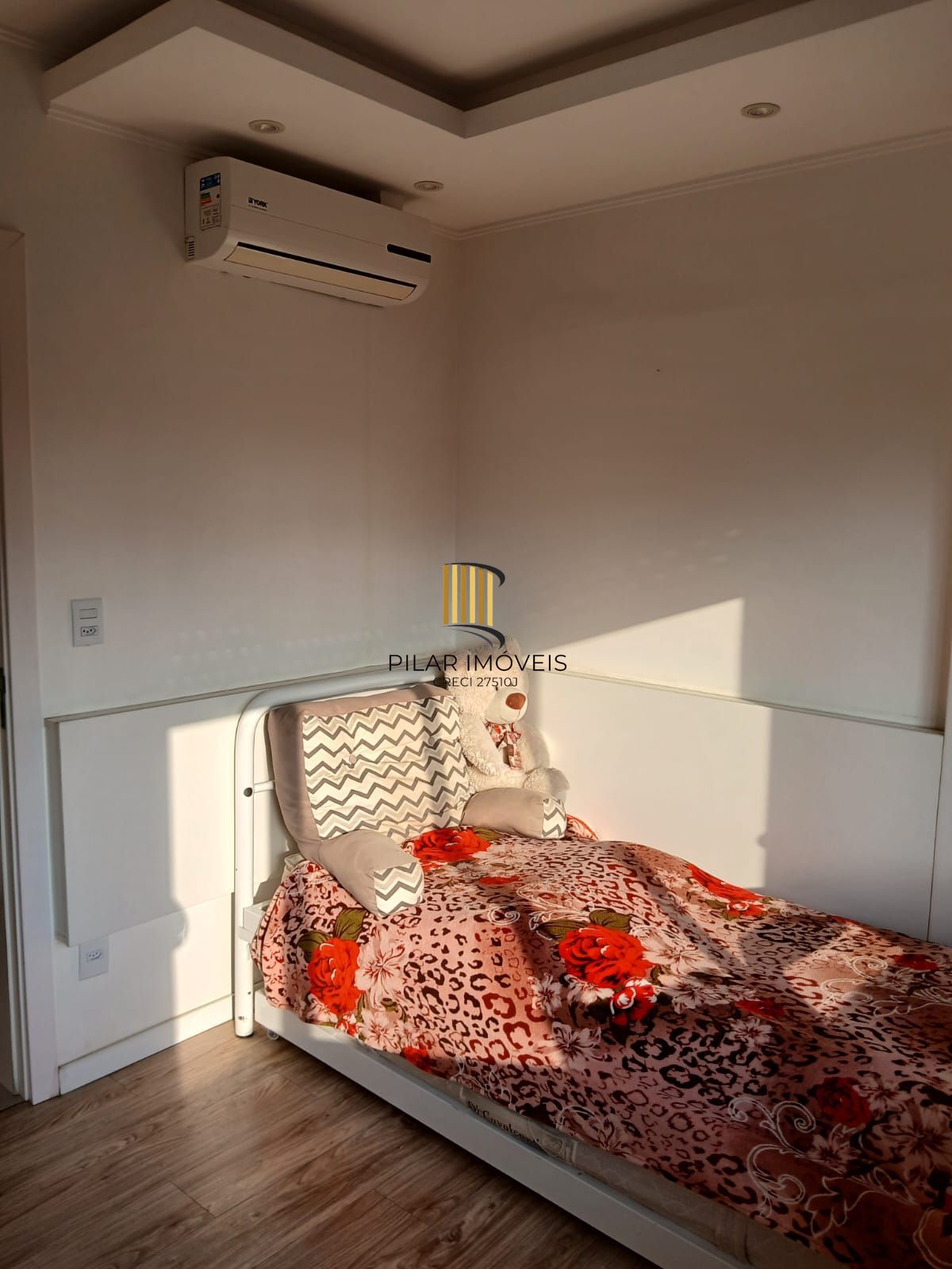 Apartamento com 3 quartos(1 suíte) e 1 vaga de garagem no Bairro Jardim Lindóia
