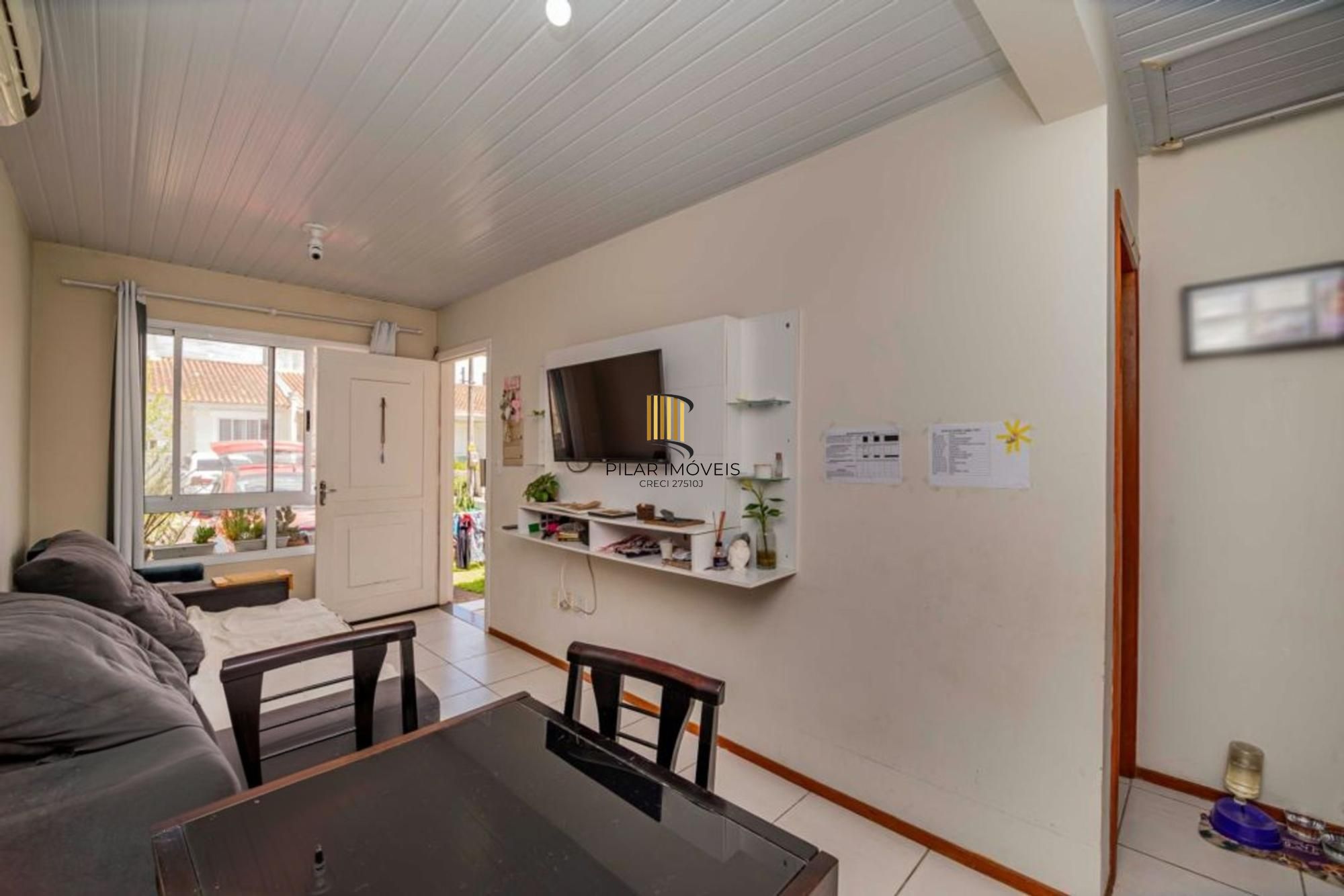 Casa 2 quartos, vaga, academia, piscina e salão de festa no bairro Restinga