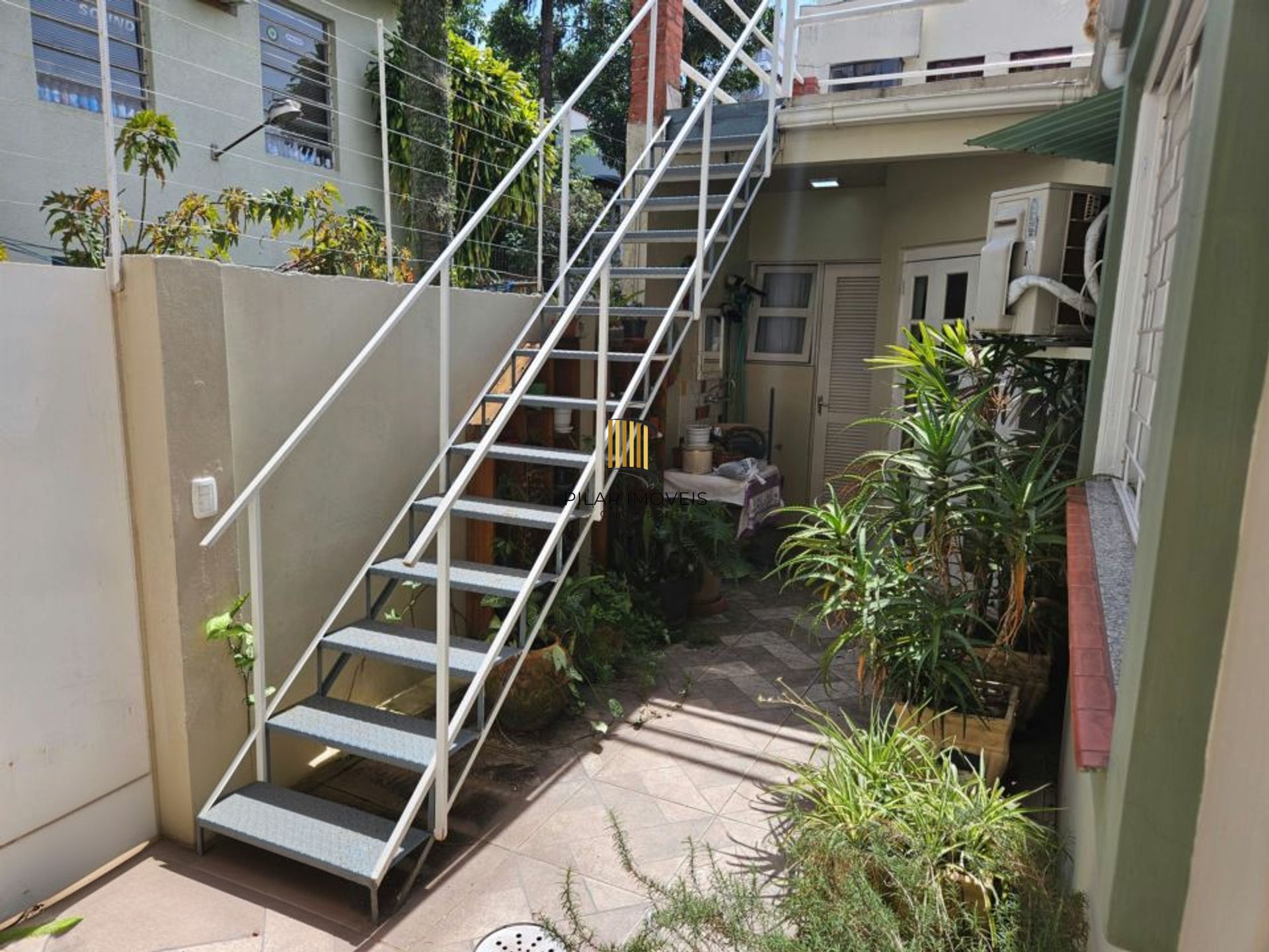 Apartamento com 2 dormitórios e 69m² de área privativa no Bairro Auxiliadora - Pilar Imóveis