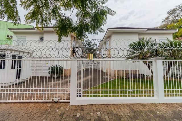 Casa em condomínio de 3 quartos no Bairro Teresópolis Porto Alegre.