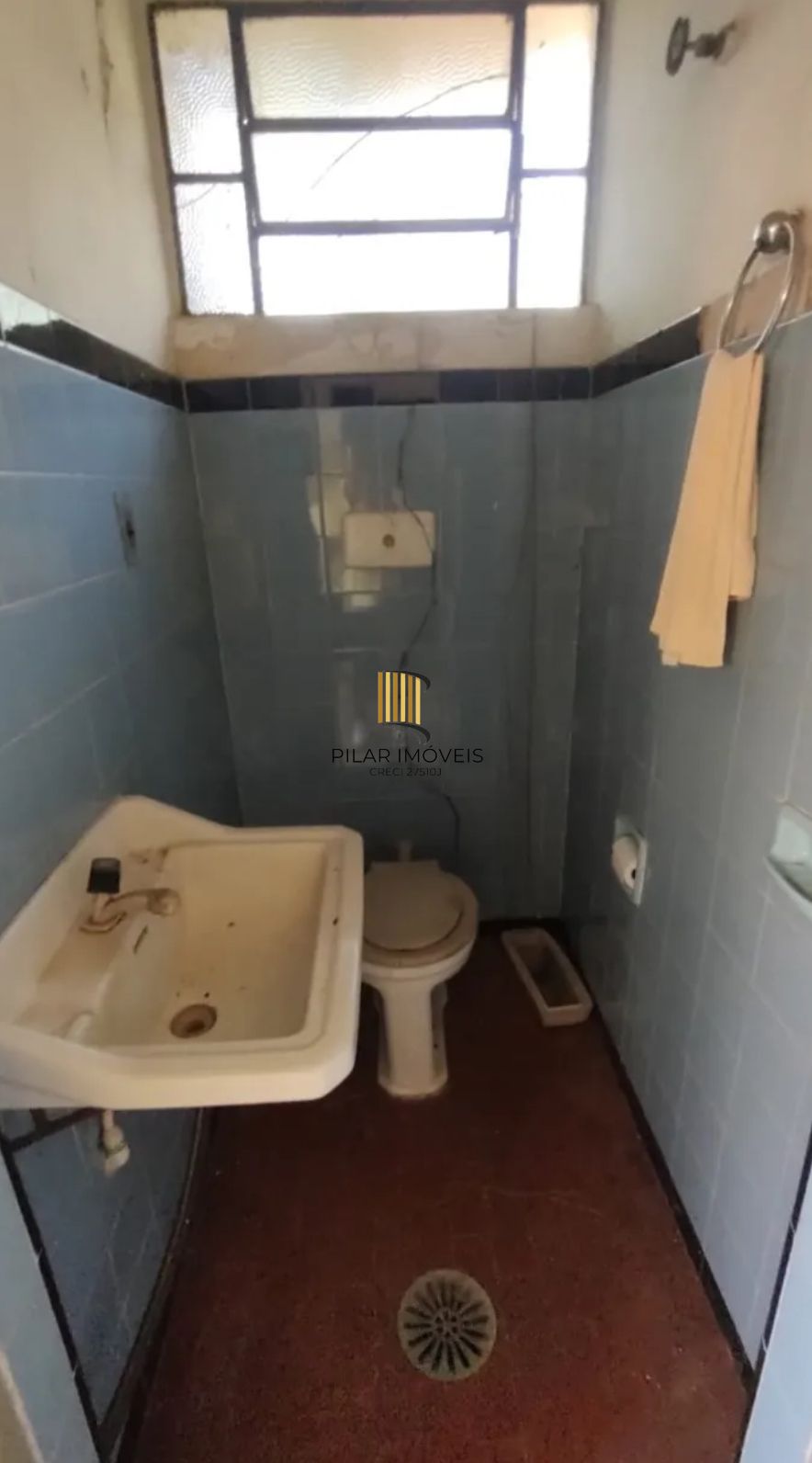 Casa com 3 Quartos e 3 banheiros à Venda, 120 m² por R$ 390.000