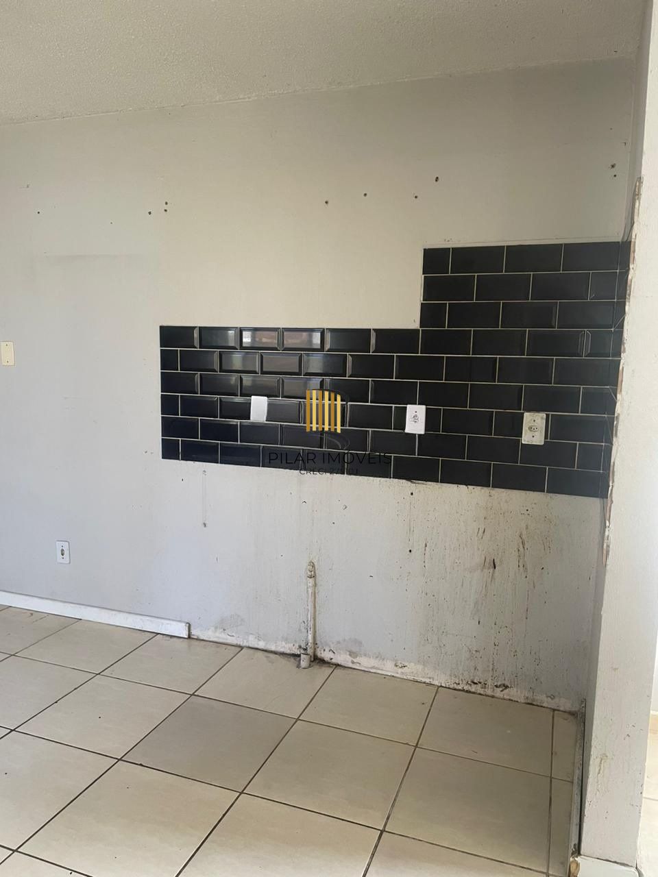 Apartamento de 2 dormitórios e 1 vaga de garagem em Canoas.